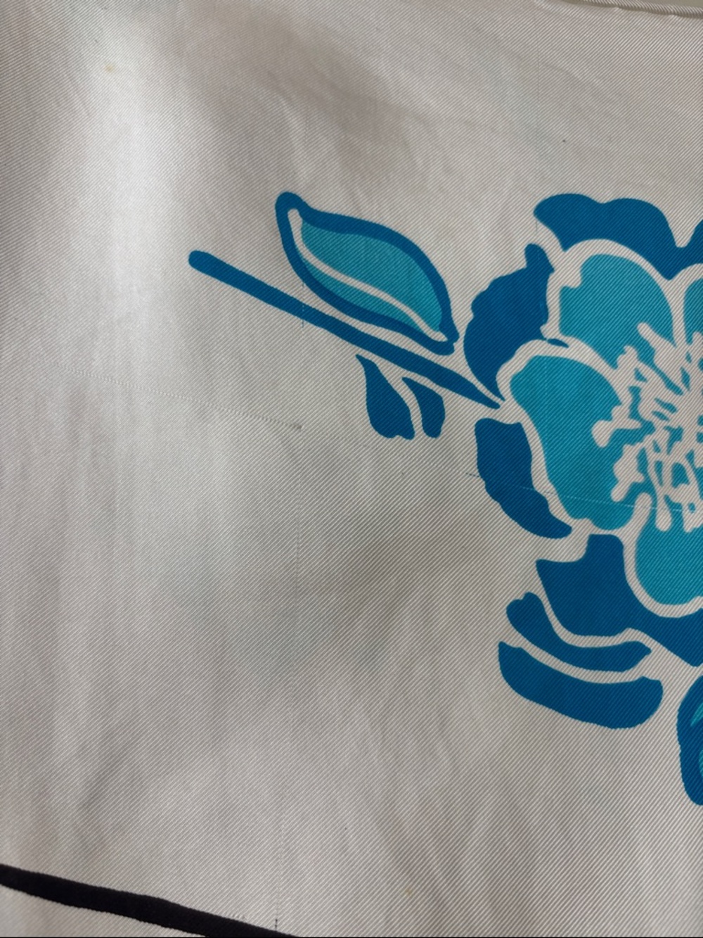 Dior vintage Blue & White Floral Silk Scarf 30” - Picture 6 of 7